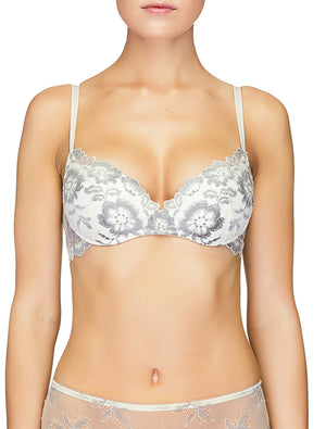 Lauma, Iory Wireless Lace Push-up Bra, On Model Front, 04J38