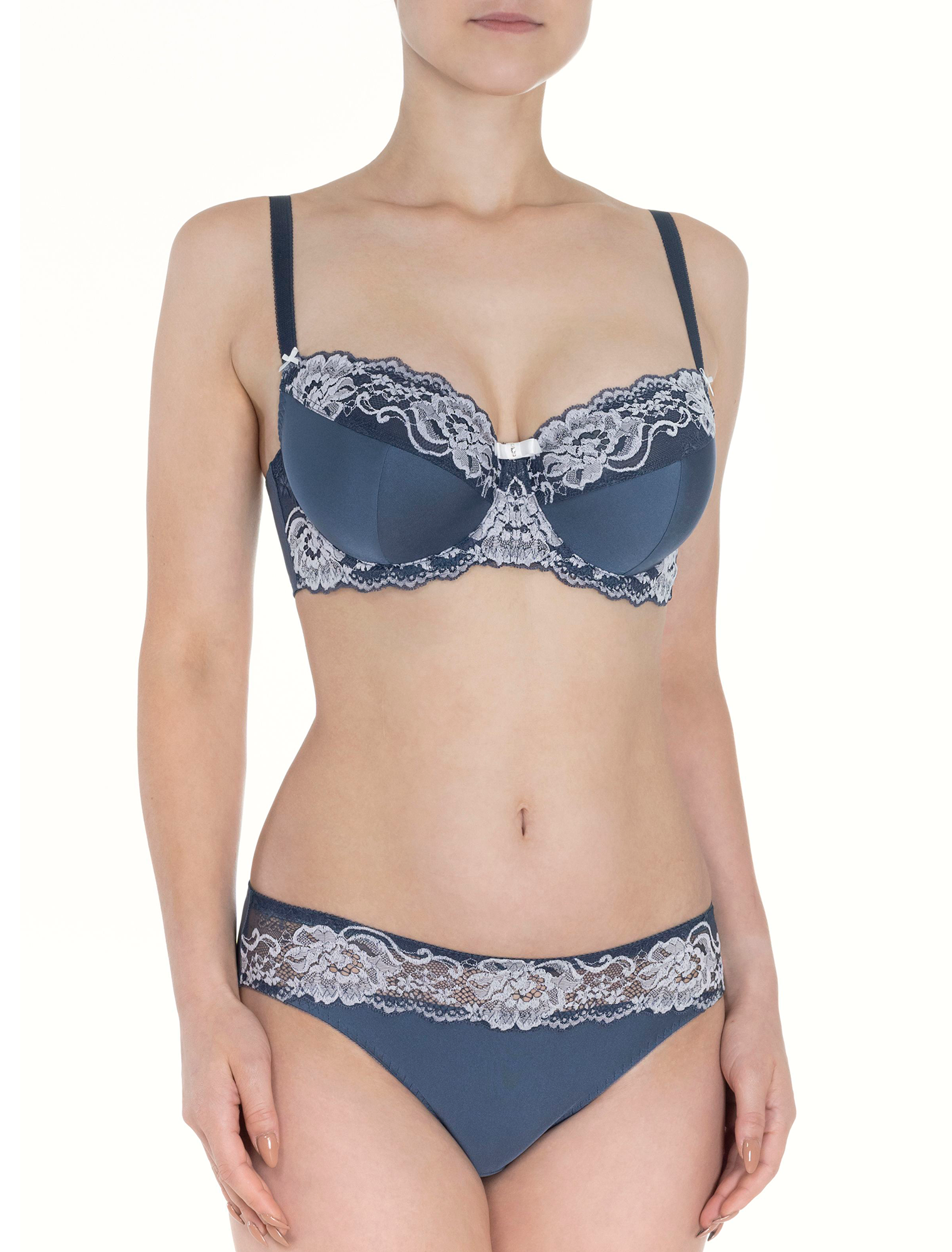 Lauma, Grey Underwired Bra, On Model Front, 07K20
