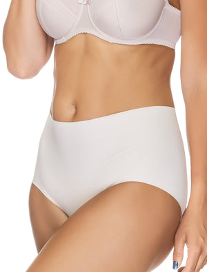 Lauma, Nude Seamless High Waist Panties, On Model Front, 14B51