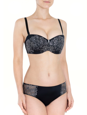 Lauma, Black Mid Waist Panties, On Model Front, 14K53