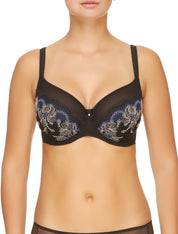 Lauma, Black Underwired Padded Bra, On Model Front, 17H40