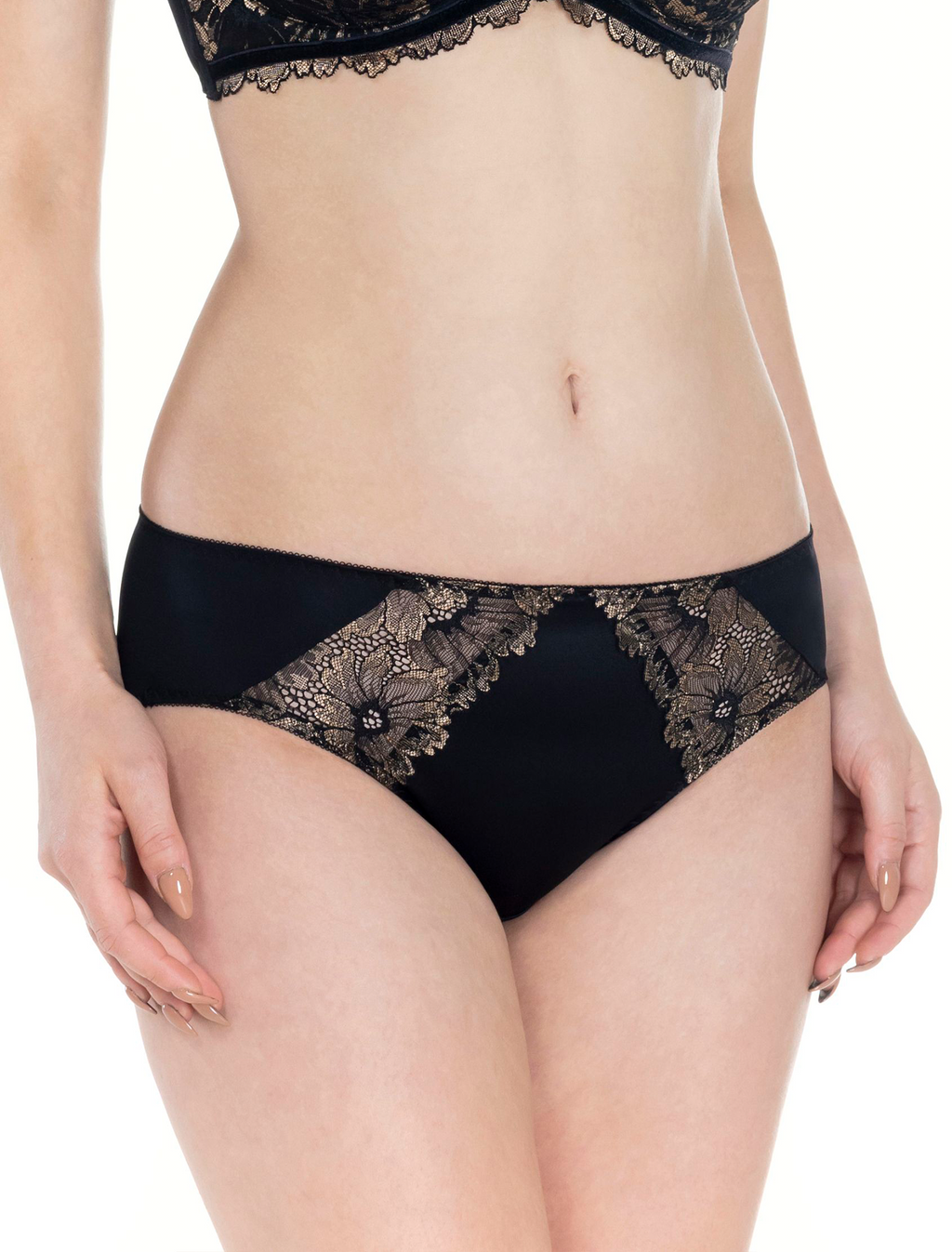 Lauma, Black Mid Waist Panties, On Model Front, 15K52