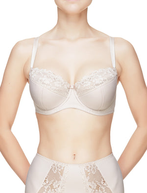 Lauma, Nude Half-padded Bra, On Model Front, 29C40