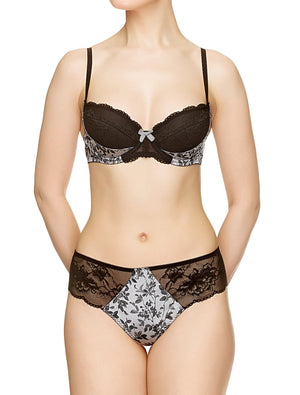 Lauma, Black Mid Waist String Panties, On Model Front, 37J60