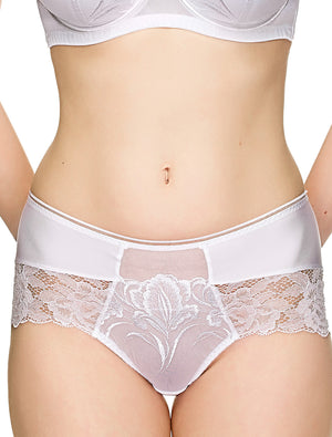 Lauma, White Mid Waist Panties, On Model Front, 39J50