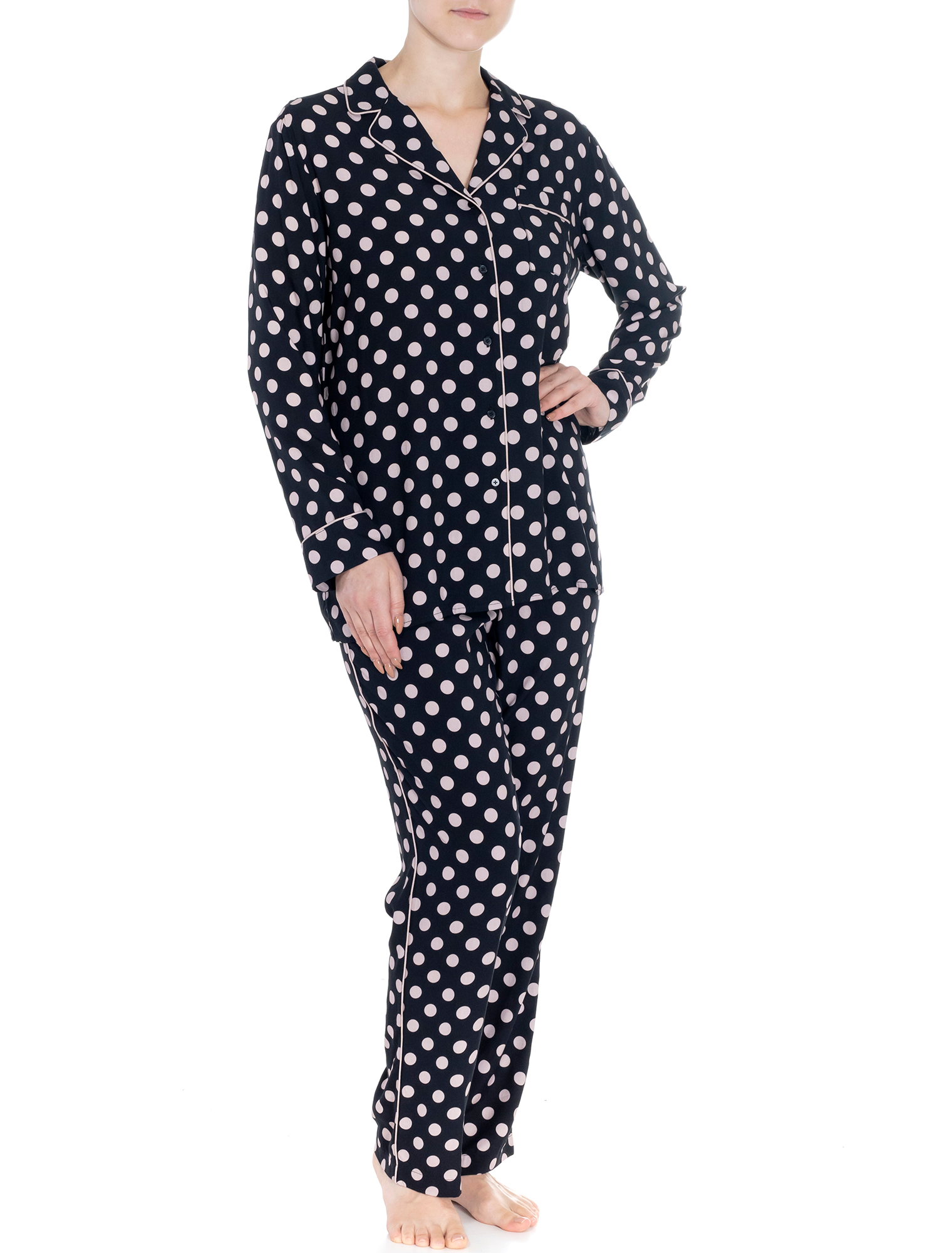 Lauma, Black Viscose Pyjama Pants, On Model Front, 72D51