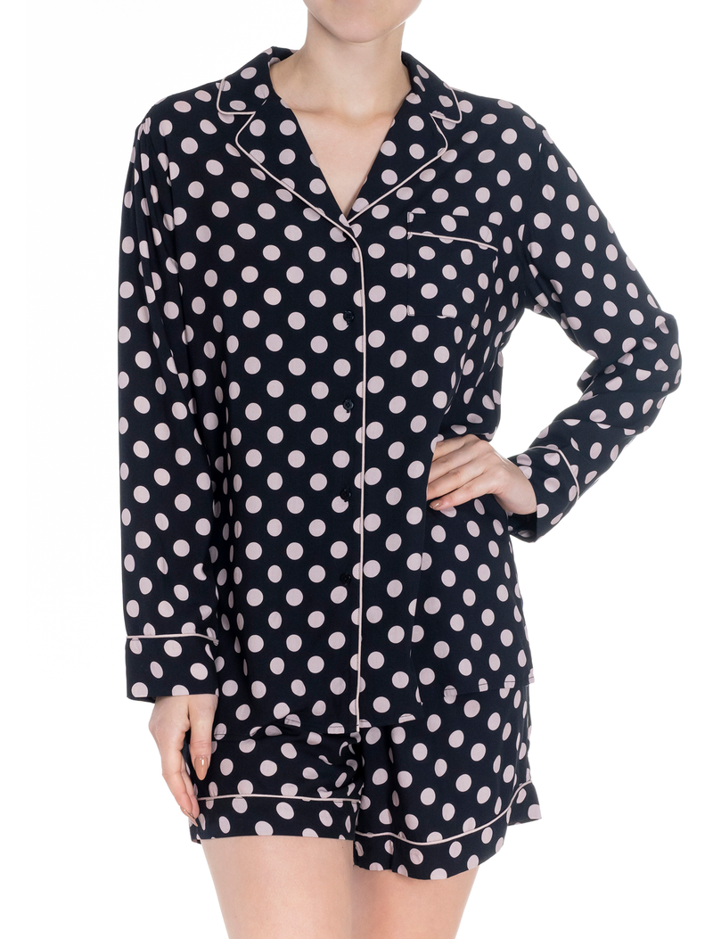 Lauma, Black Viscose Pyjama Top, On Model Front, 72D50