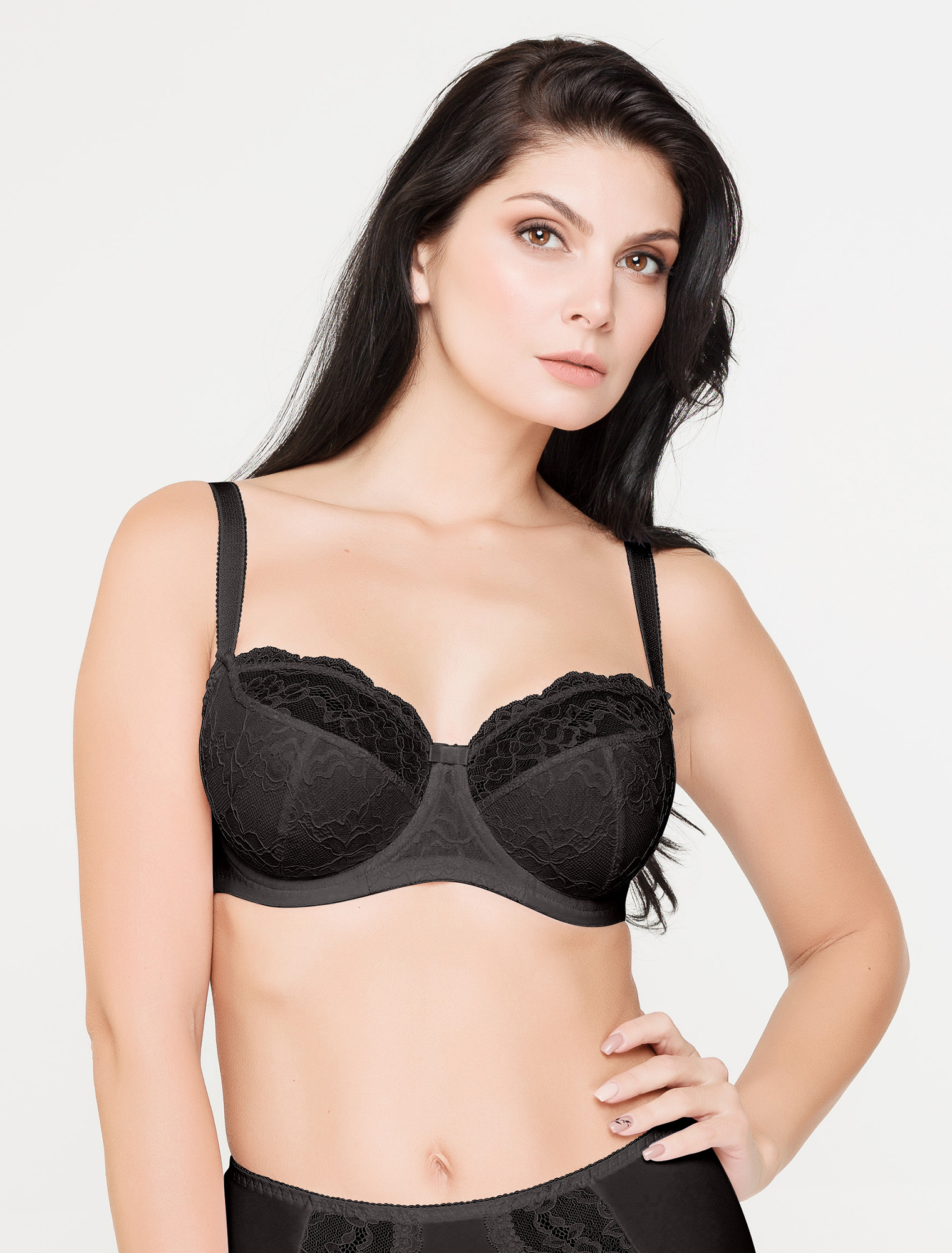 Lauma, Black Non-padded Underwired Bra, On Model Front, 72F20