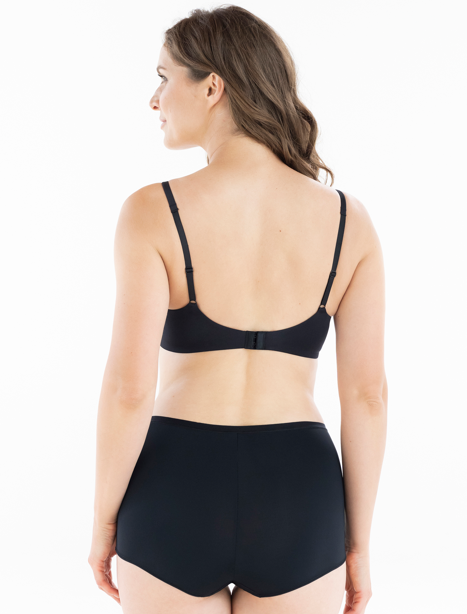Lauma, Black Wireless Moulded T-shirt Bra, On Model Back, 92H30