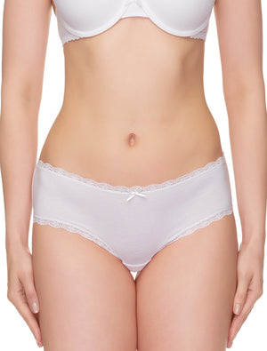 Lauma, White Cotton Mid Waist Shorts, On Model Front, 96J70