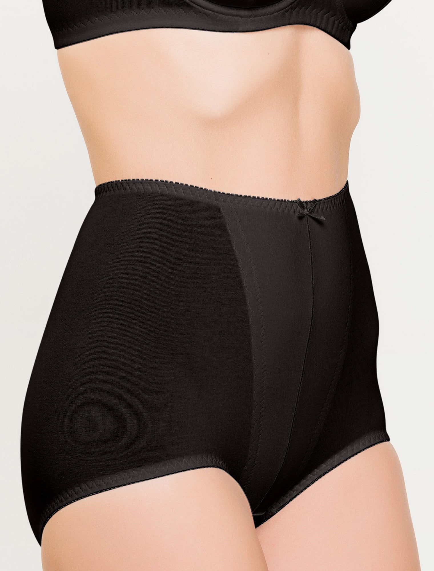 Lauma, Black High Waist Cotton Full Briefs, On Model Front, 97J50